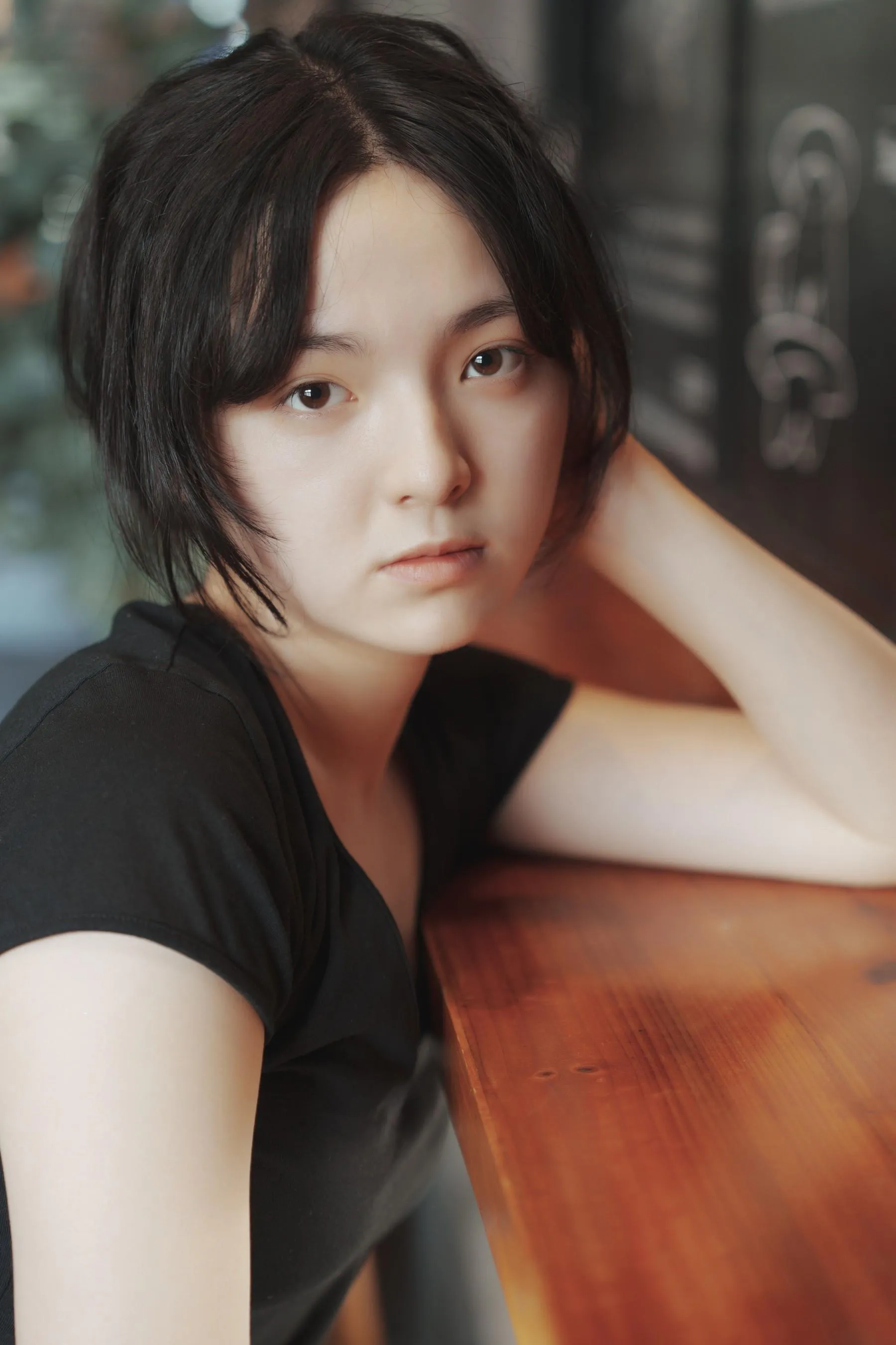 [YITUYU艺图语]2022.09.11 咖啡屋里的素颜女孩 dudu [32P]插图3
